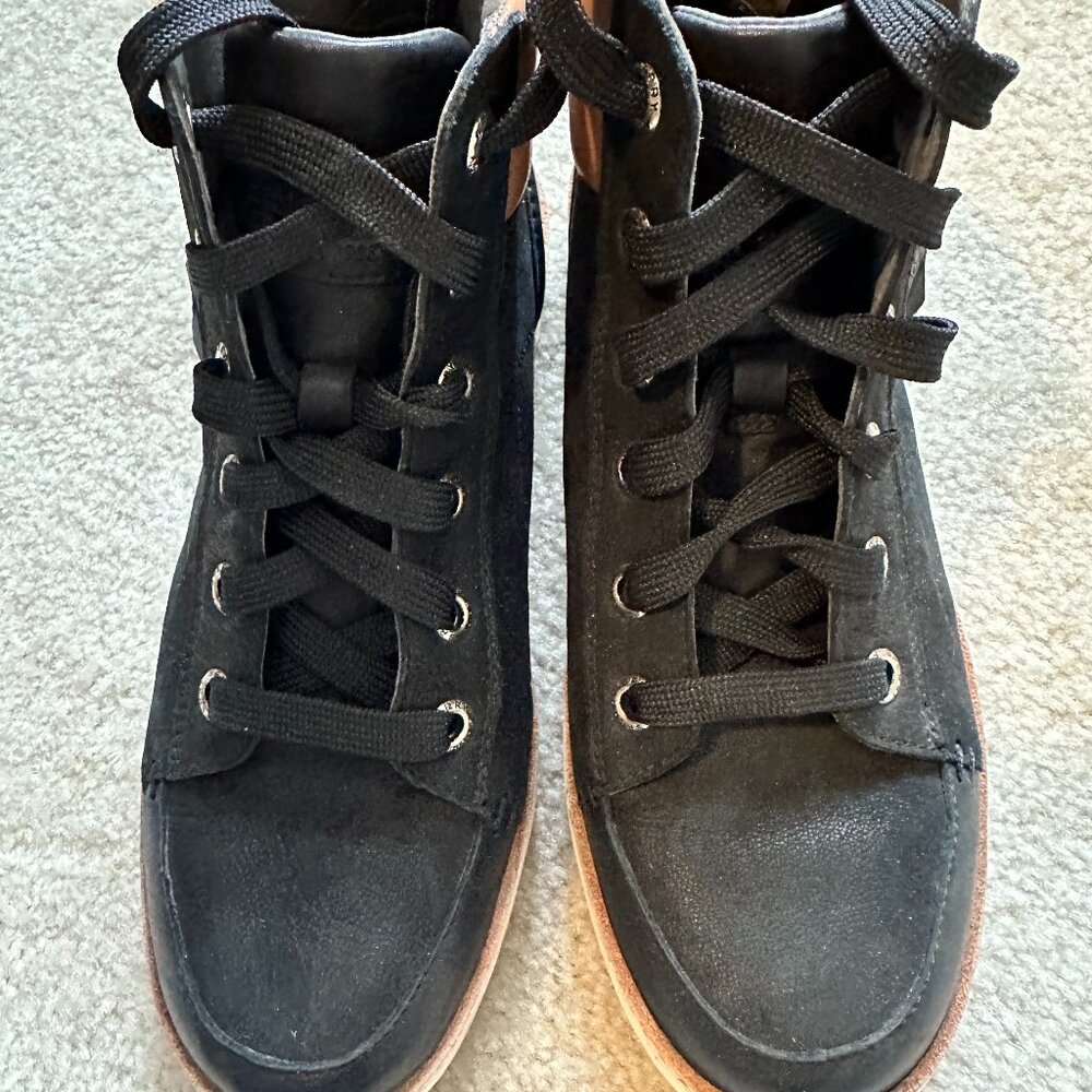 W's #7 Sperry gold cup ankle boot